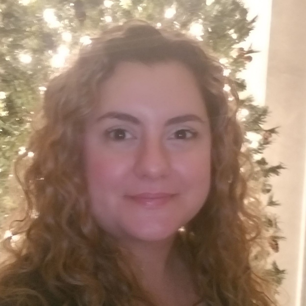 Meet your Posher, Lora